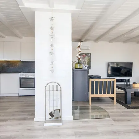 Seaside Charm In Rindby Фанё