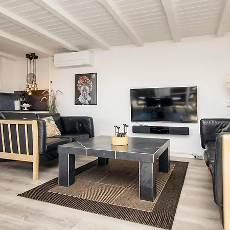 Seaside Charm In Rindby Ferienhaus *