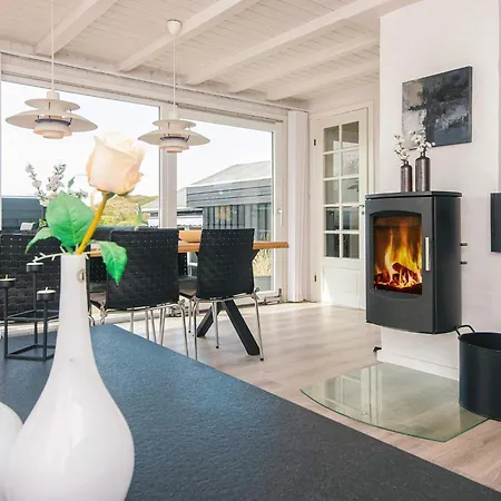 Seaside Charm In Rindby Casa de Férias