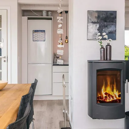 Casa de Férias Seaside Charm In Rindby